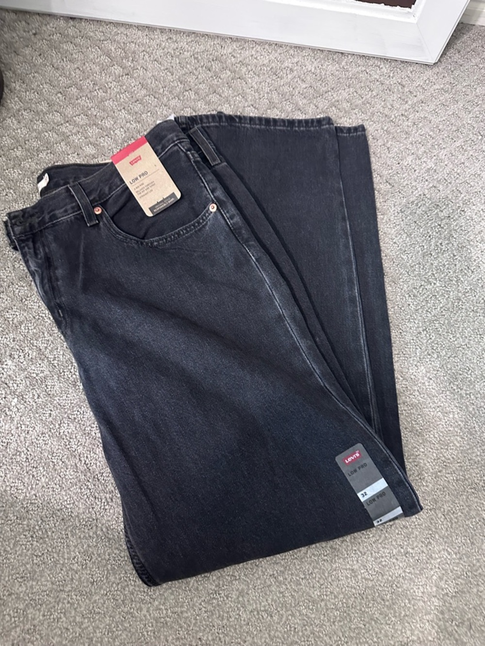 Levi's women’s Black Low-Pro Jeans